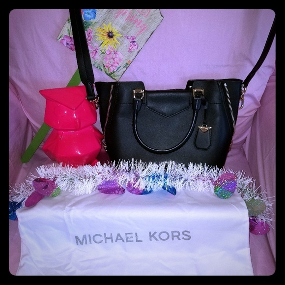 Michael Kors Handbags - Michael Kors Black on Black Messenger